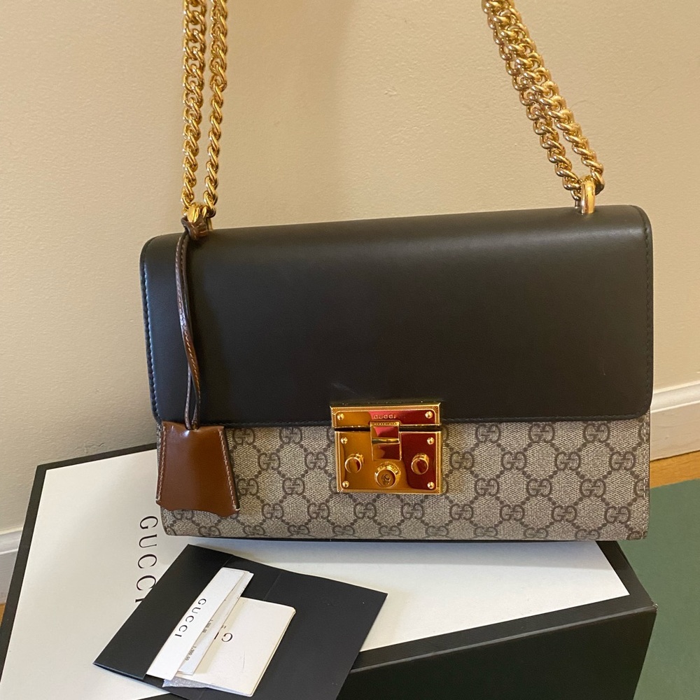 GUCCI black/brown padlock GG Supreme Shoulder Bag